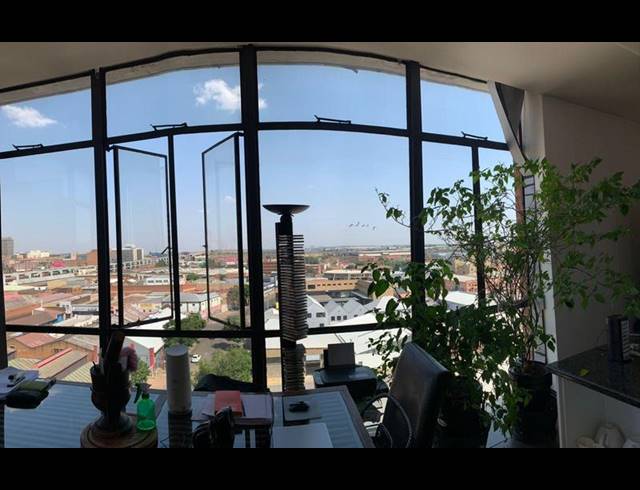 1 BEDROOM PROPERTY TO RENT IN NEWTOWN